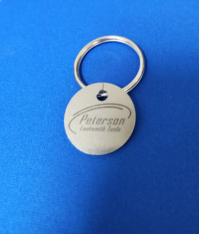 LOGO KEY CHARM WITH RING